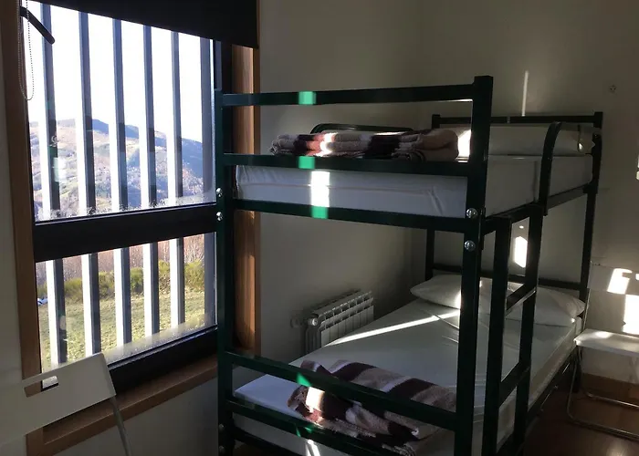 Hostel Linar Do Rei *